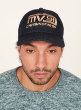 Load image into Gallery viewer, CAP | Dunkelblaue Denim Cappy mit Logo Stickerei
