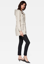 Load image into Gallery viewer, JACKE | Übergangsjacke in Beige
