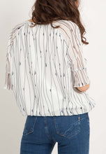 Load image into Gallery viewer, BLUSE | Leichte Bluse mit Muster
