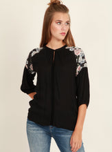 Load image into Gallery viewer, BLUSE | Bluse mit Blumenmuster

