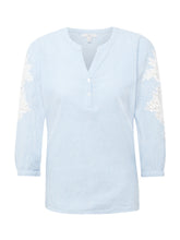 Load image into Gallery viewer, BLUSE | Gestreifte Bluse mit Spitze
