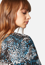 Load image into Gallery viewer, BLUSE | T-Shirt Bluse mit Muster
