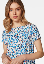 Load image into Gallery viewer, BLUSE | Bluse mit Plissee am Rücken
