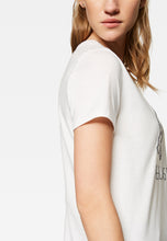 Load image into Gallery viewer, T-SHIRT | T-Shirt mit Stickerei
