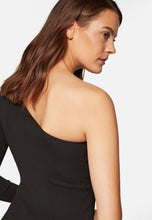 Load image into Gallery viewer, TOP | One-Shoulder Top
