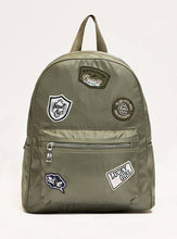 Load image into Gallery viewer, RUCKSACK | Grüner Stoffrucksack mit Patches
